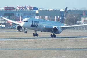 przemyslaw chorazykiewicz photo b 787 dreamliner sp-lsb 2019.JPG