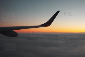 rozpraszacz wirów brzegowych Embraer 195 SP-LNH.JPG