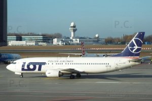 sp-llf b 737 pll lot chopin.JPG