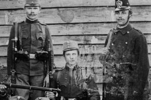 czako orzeł klamra twierdza przemyśl archiwum.jpg