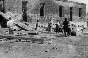 twierdza przemysl ceglany budynek.JPG