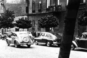 przemyśl zabytkowy samochód fotografia archiwalna.JPG