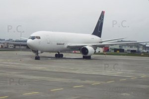 boeing b 767 sky taxi rzeszow 16. 04. 2019.JPG