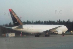 b 767 sky taxi sp-mrf fotografia lotnictwo historia.JPG