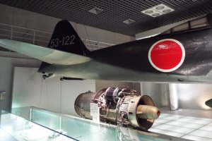 zero red national insignia rising sun photo przemyslaw chorazykiewicz (natural science museum ueno tokyo)