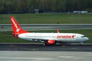 chopin tc-tji corendon airlines boeing 24 april 2019.JPG