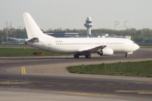 ly-gtw boeing b 737 getjet.JPG