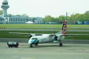 bombardier eurolot pll lot biały czerwony niebieski zielony.JPG