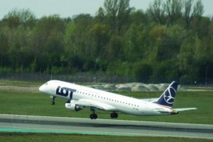 sp-lnm pll lot embraer 195 splnm.JPG