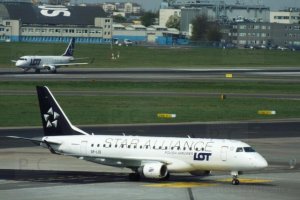two polish airlines embraers sp-lio chopin.JPG