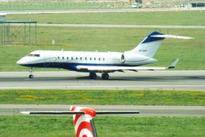 bombardier global 5000 jet story photo przemyslaw chorazykiewicz.JPG