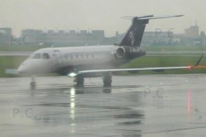 g-wlkr embraer 23. 05. 2019 chopin airport.JPG