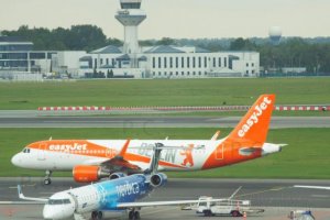 easyjet berlin nordica lot chopin warsaw may 2019.JPG