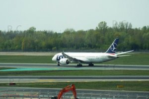 sp-lrc take-off boeing chopin warsaw.JPG