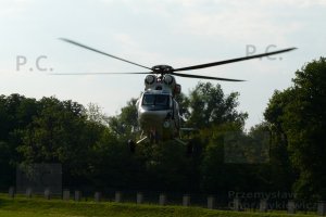 heli low flight