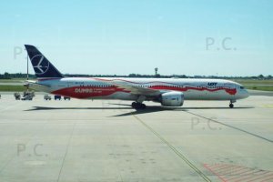 dumni z niepodleglosci polski boeing dreamliner sp-lsc.JPG