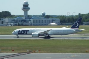 splsf dreamliner sp-lsf june 2019 czerwiec.JPG