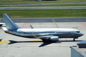 planespotting 9h-zak maleth aero b 737 chopin poland.JPG