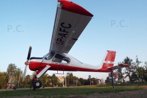 sp-afc pzl-104 wilga spafc rzeszow jasionka pomnik.JPG