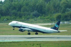 sp-lnn airliners spotting splnn polish embraer 195.JPG