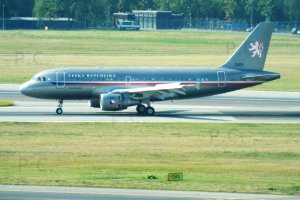 2801 ceska republika airbus a319 warszawa polska sierpien 2019