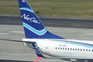 details sabaidee airways b 737 new gen sp-lwe warszawa warsaw.JPG