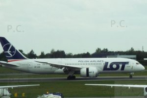 fotografia lotnictwo historia boeing b 787 dreamliner.JPG