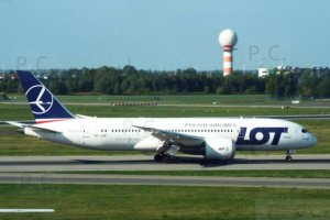 sp-lrf 17. 09. 2019 chopin airport lotnisko chopina boeing jet.JPG