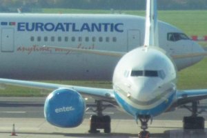 b 737 b 767 front fuselage comparison.JPG