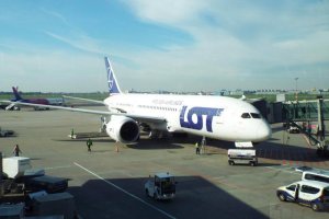 chopin ground crews hard working guys.JPG