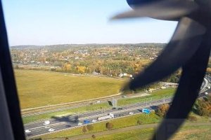 bombardier q400 about to land at krakow balice.jpg