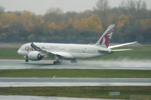 qatar dreamliner impressive take off chopin airport november 2019 b 787 jet.JPG
