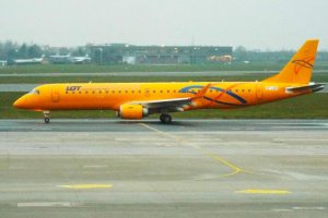 przemyslaw chorazykiewicz yellow jet e 195 sp-lno.JPG