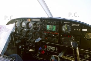 pa-28 cockpit
