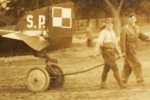 samolot h 19 numer 6 litery sp fotografia lotnictwo historia.jpg