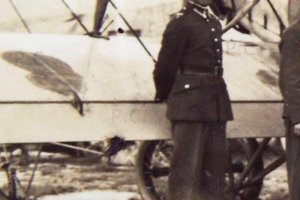 fotografia lotnictwo historia poland hanriot camouflage spoked wheel.JPG