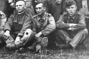 przedwojenne buty wojskowe fotografia lotnictwo historia przemysl.JPG