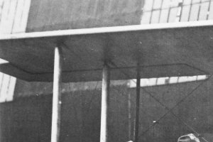 potez 15 wing aileron struts.JPG