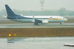 sp-lwg chopin rainy weather departure b 737 splwg pll lot.JPG