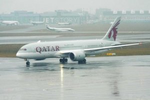 qatar b 787 a7-bdd chopin 10. 01. 2020 waw a7bdd boeing.JPG