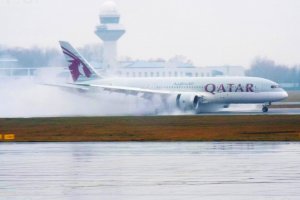 Qatar Boeing B 787 Dreamliner A7-BCW,  A7-BDD Chopin 10. 01. 2020