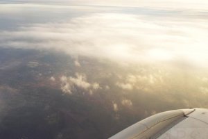 fotografia chmur pll lot embraer jet cloud photography.JPG