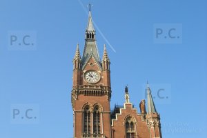 duży samolot nad londynem big jet over london