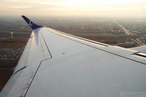 airliners spotting embraer 195 jet pll lot sp-lnd przemysl chorazykiewicz.JPG