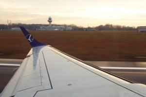 Embraer 195 SP-LND PLL LOT Chopin Departure 10. 01. 2020 Warsaw Skywatching