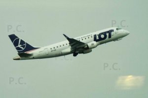 embraer sp-lde polskie linie lotnicze.JPG
