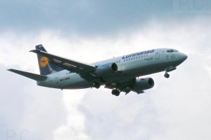 d-abem samolot odrzutowy boeing b 737 lufthansa lhr.JPG