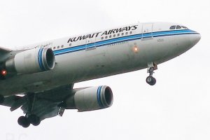 jet airliners kuwait airways a300.JPG