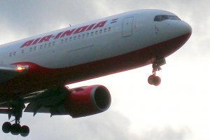 your palace in the sky b 767 air india g-cdpt lhr 2007.JPG