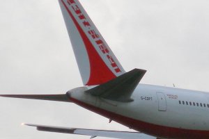 g-cdpt your palace in the sky b 767 air india.JPG